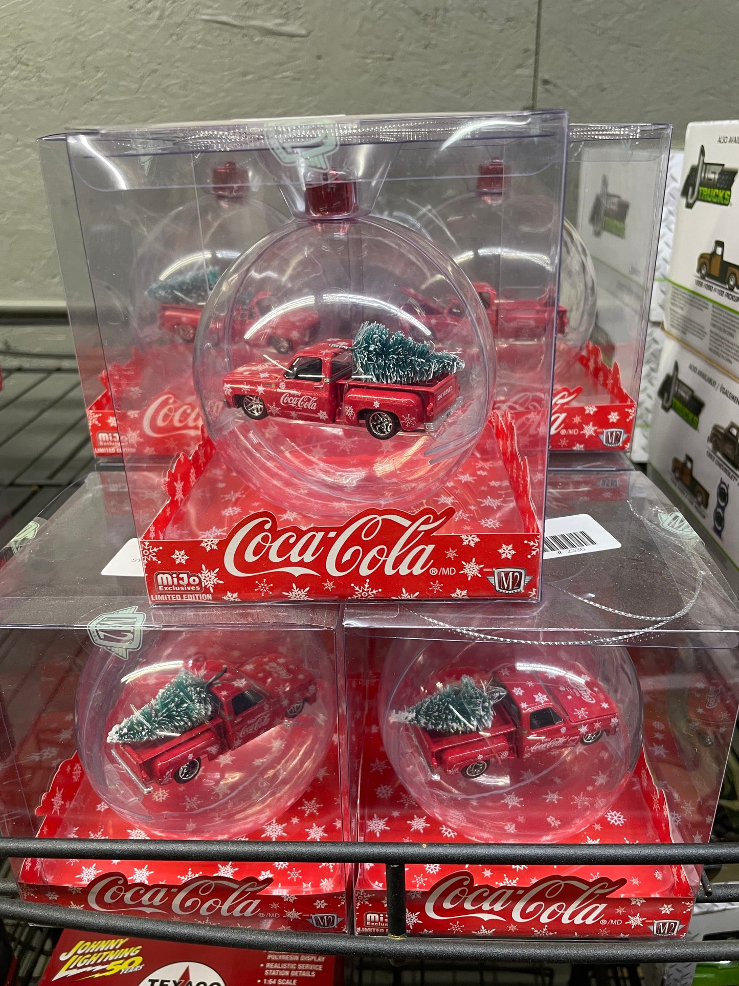 1:64 Mijo Ornament Coca Cola 74 Chevy Truck Stepside